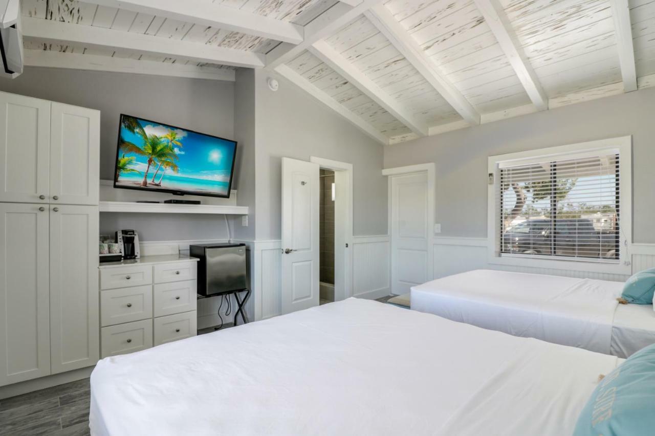 Fiesta Key Rv Resort Standard Room 8 Layton Buitenkant foto